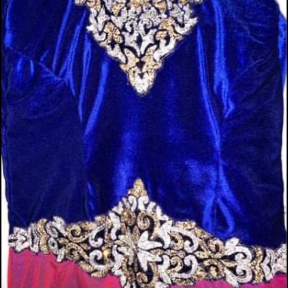 Gown - Picture 2 of 2